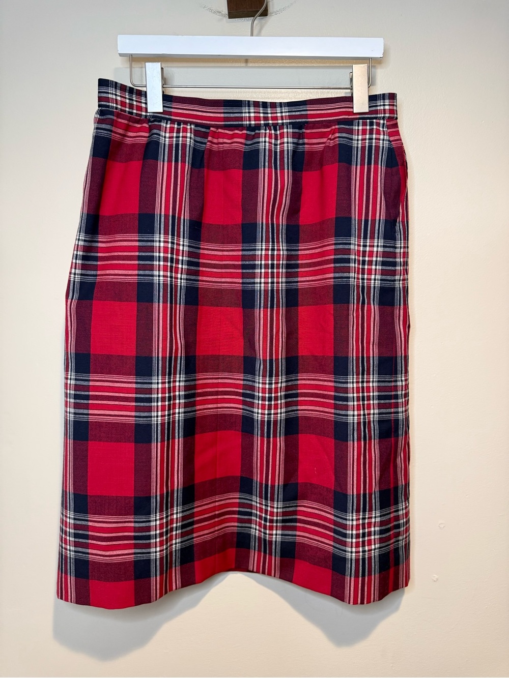 Vintage PENDLETON Skirt 100% Virgin Wool tartan Plaid A Line 14 Made in USA Red - Picture 8 of 9